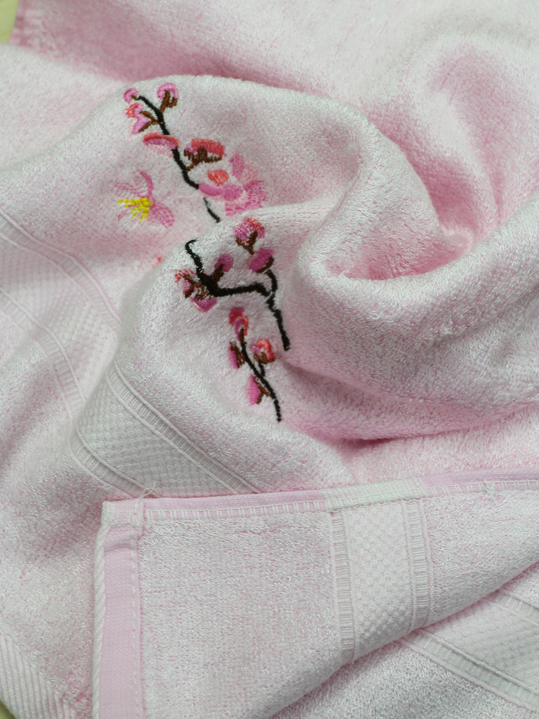 LS-4127B розовое Полотенце из нарурального бамбука  "Сакура" 45*90